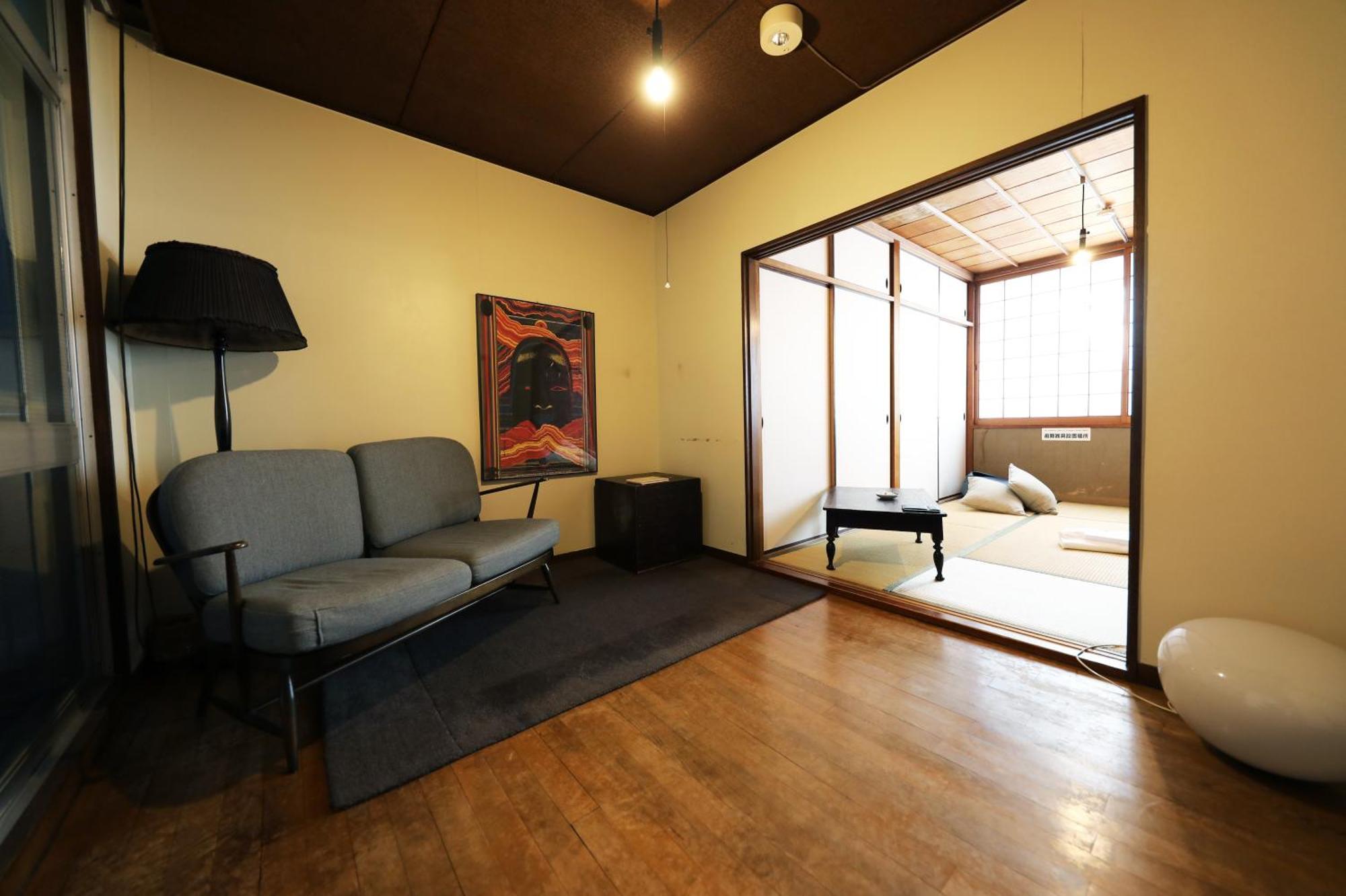 FON-SU bed&breakfast Osaka Eksteriør billede